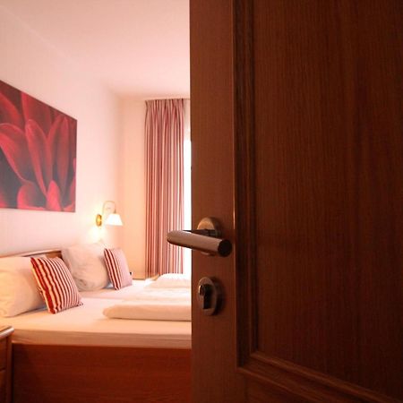 Hotel Waldgasthof Schoening Friesoythe Quarto foto