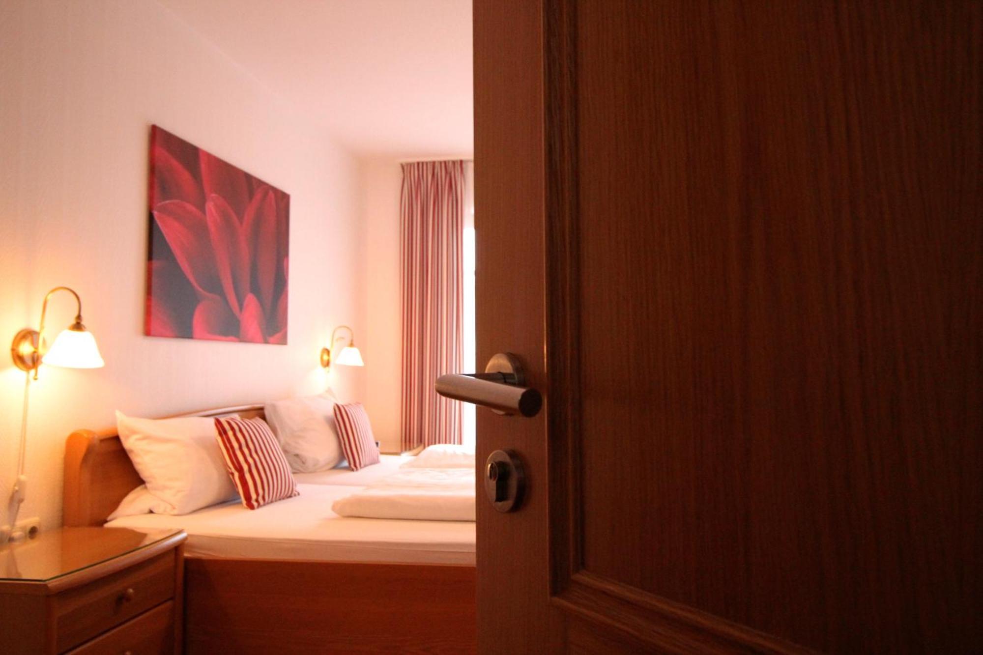 Hotel Waldgasthof Schoening Friesoythe Quarto foto